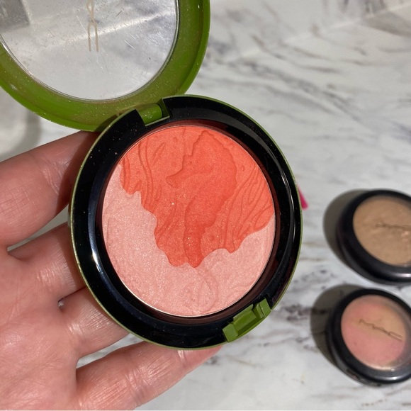 MAC Marine Life high light powder Mac Blush & skin finish Estee Lauder comb - Picture 5 of 15